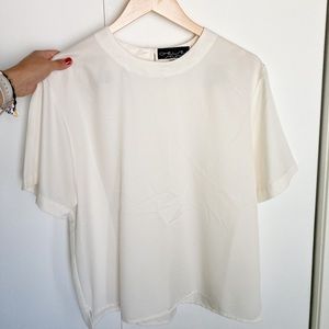 Vintage silk short sleeve top Chelsea studio size large